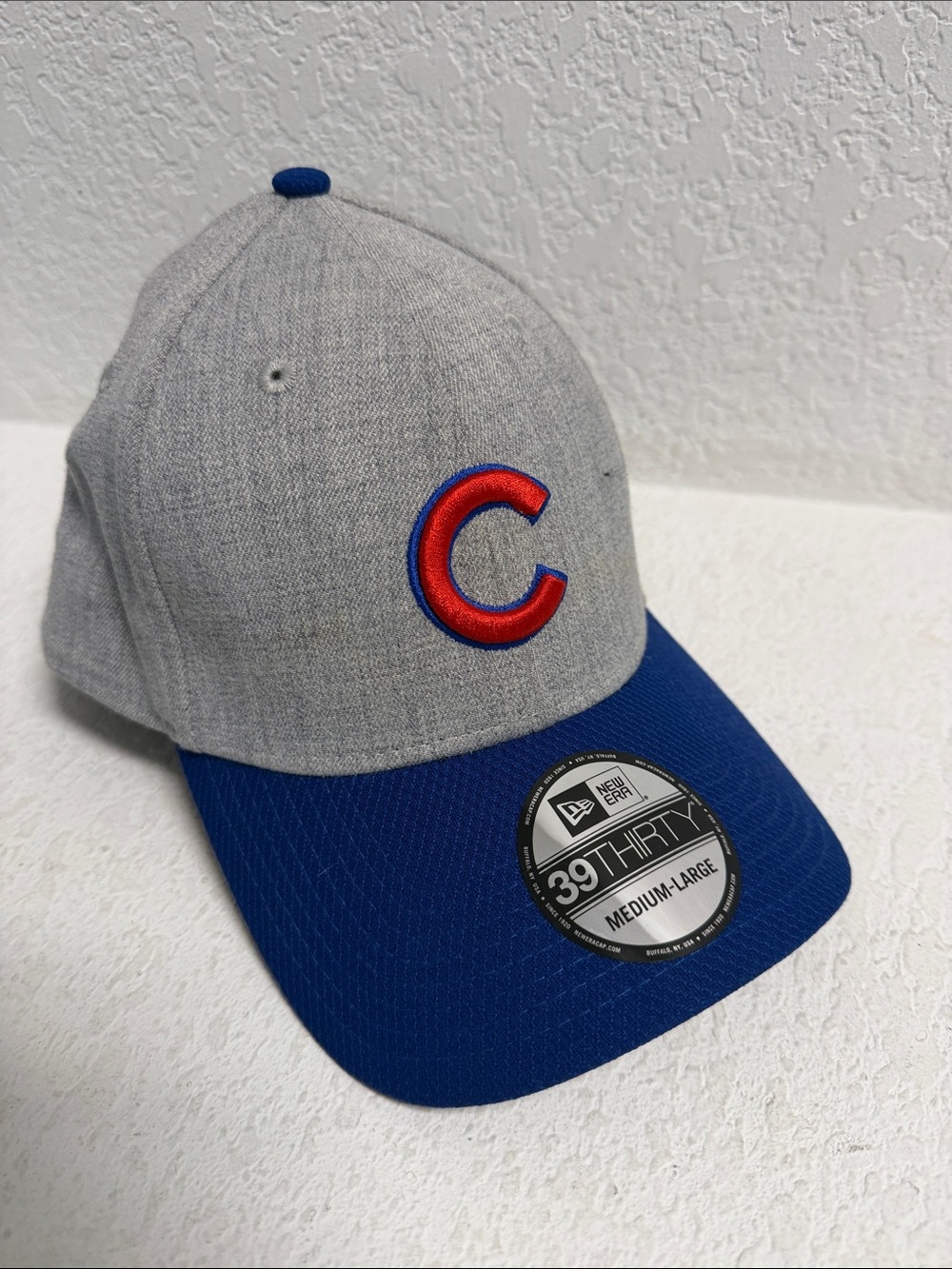 New Era Gray Crown Baseball Cap with Blue Brim and Red Logo Mens NWT